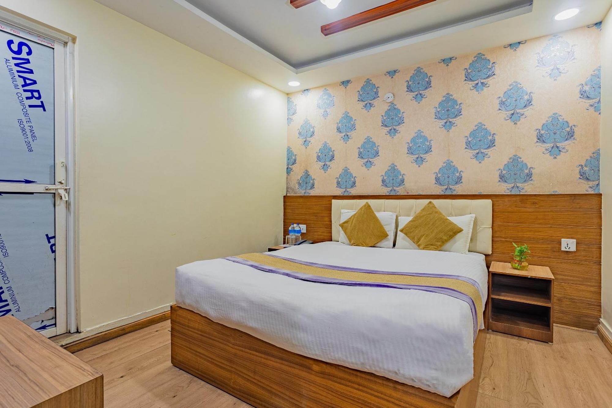 Oyo 821 Hotel Gauri Catmandu Exterior foto