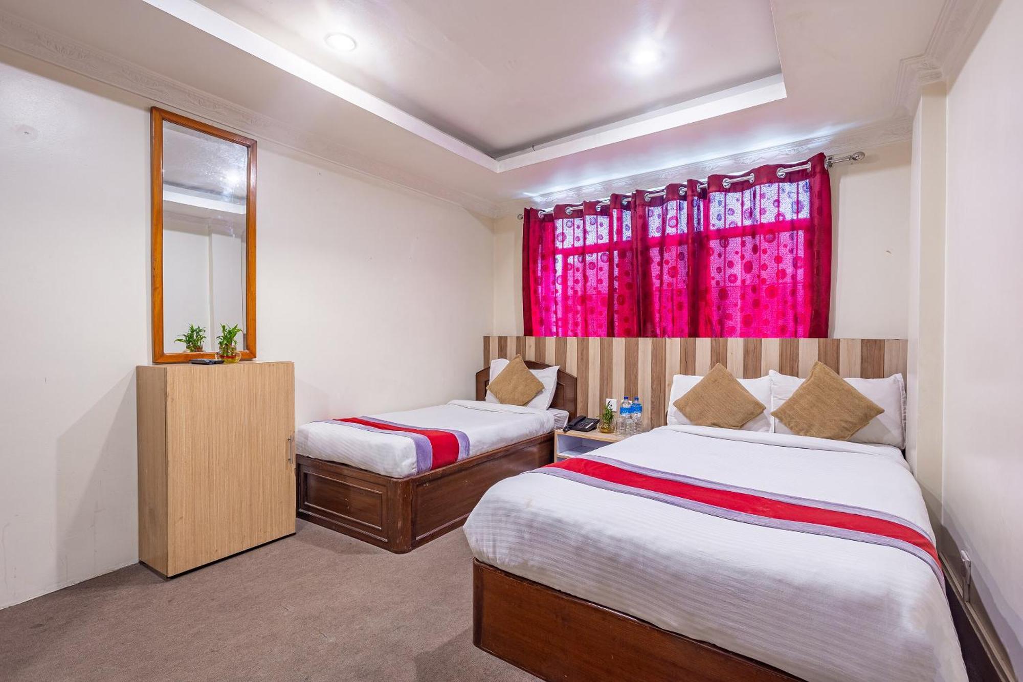 Oyo 821 Hotel Gauri Catmandu Exterior foto